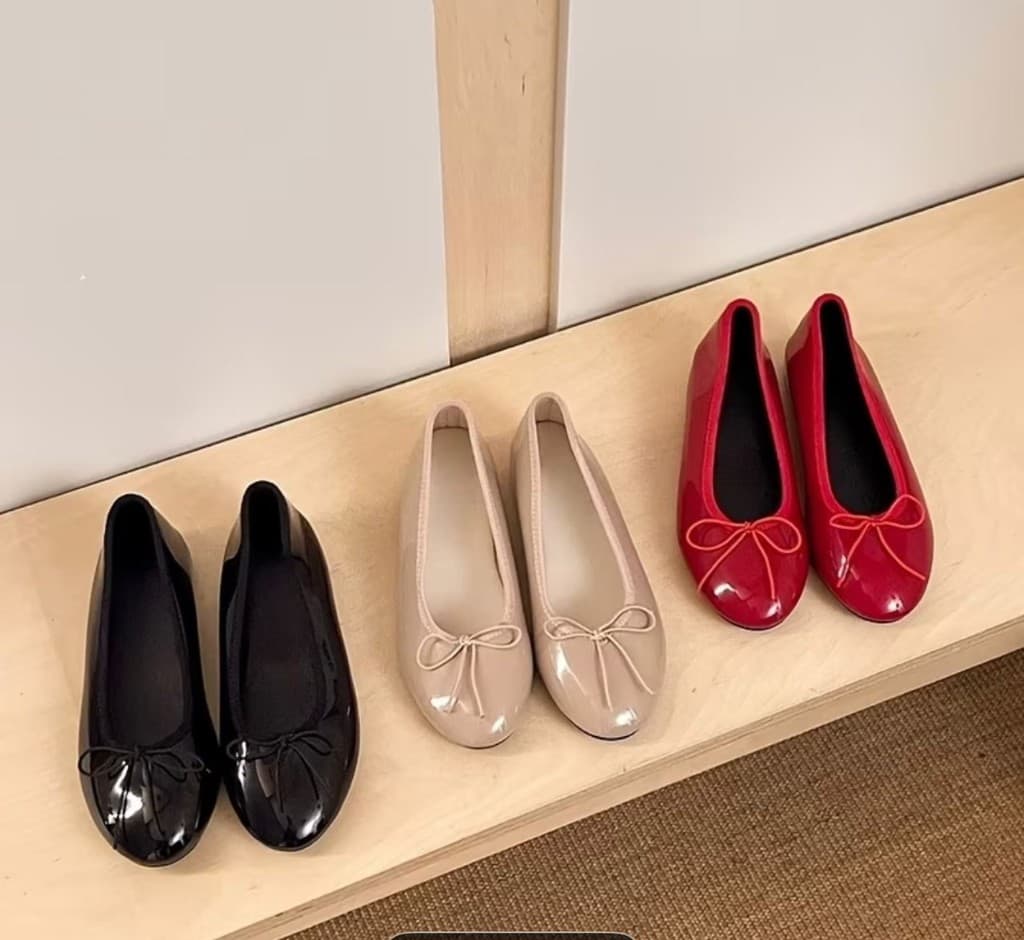 School shoes and footwear supplied in multiple colours for institutional orders